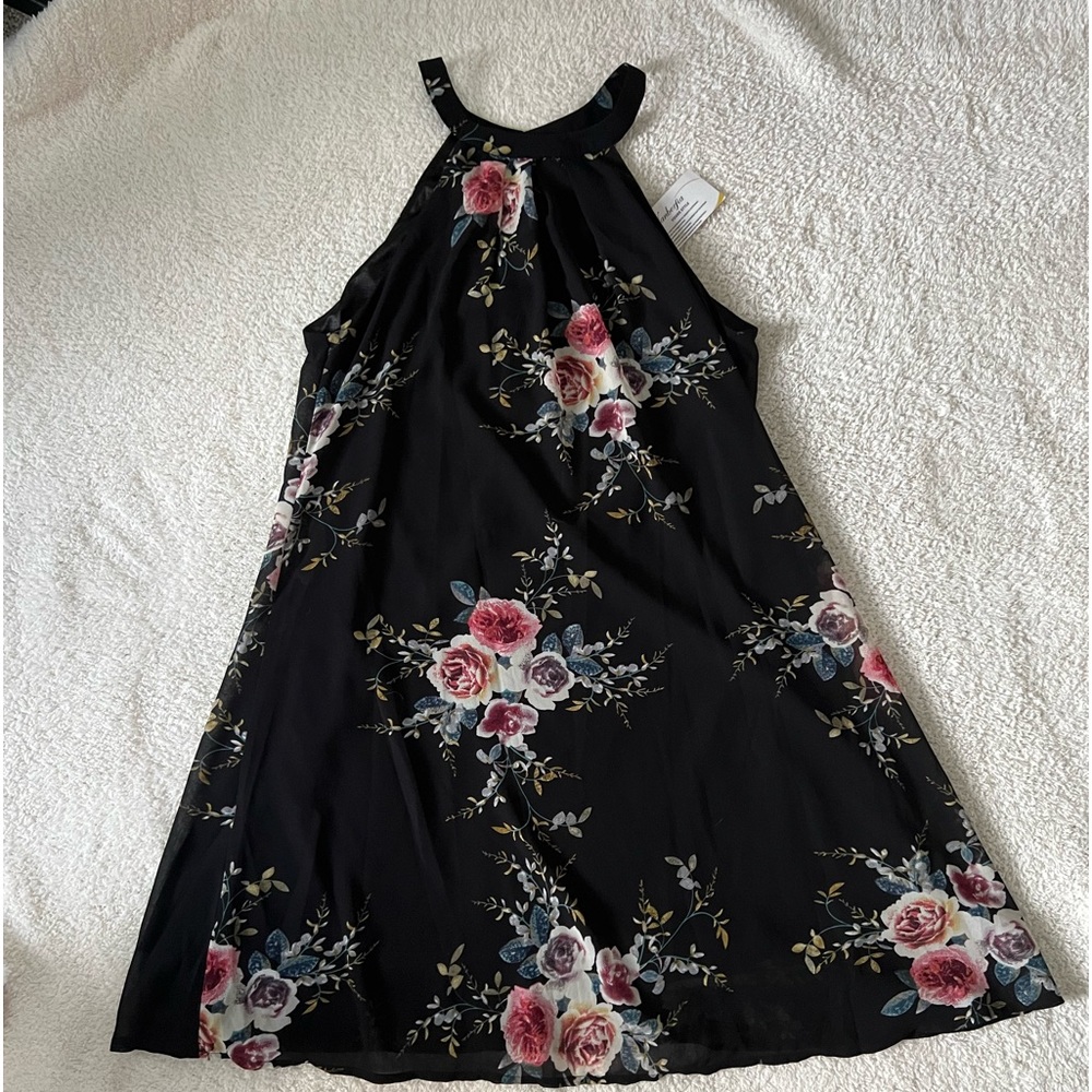 Vanberfia Black Floral Dress
